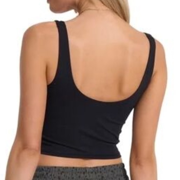 Vuori Pose Plyo Tank, Daily Crop Tank, Energy Top - Picture 11 of 15